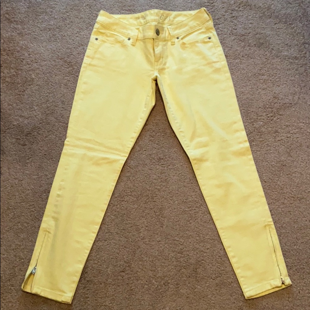 Yellow ankle pants